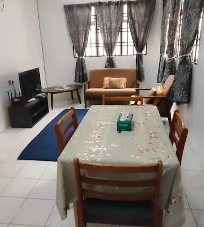 Raudhah Family Homestay At Klia 3Rooms & 2Bath Room Sepang Exterior photo